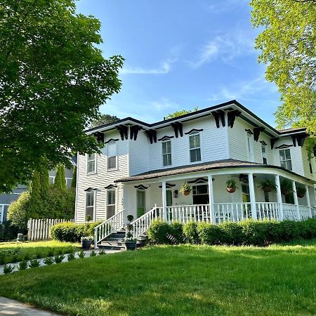 The Belvedere B&B Charlevoix Exterior foto